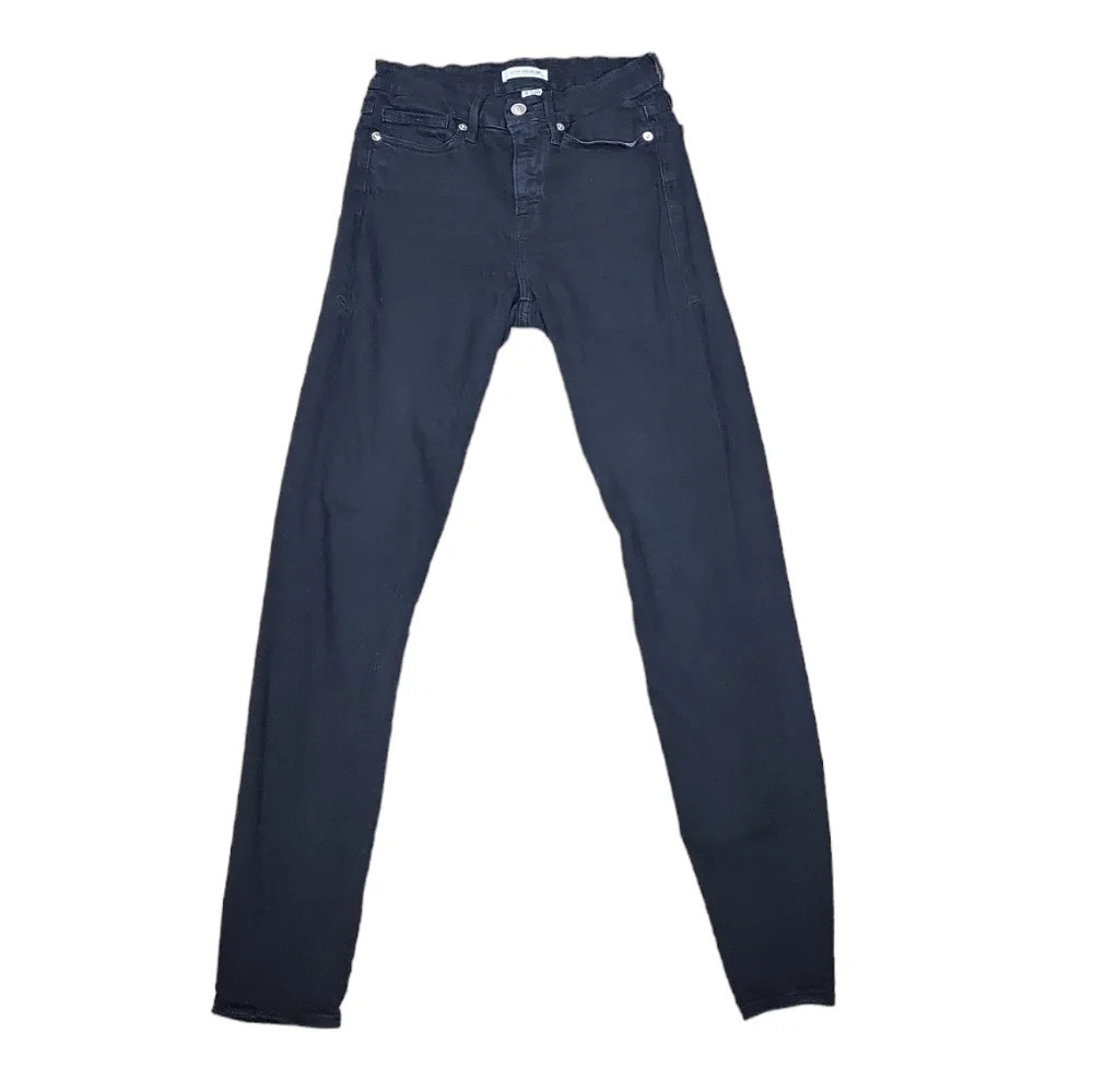 Good American Good Legs Cropped Jeans in Black001 - Picture 3 of 6